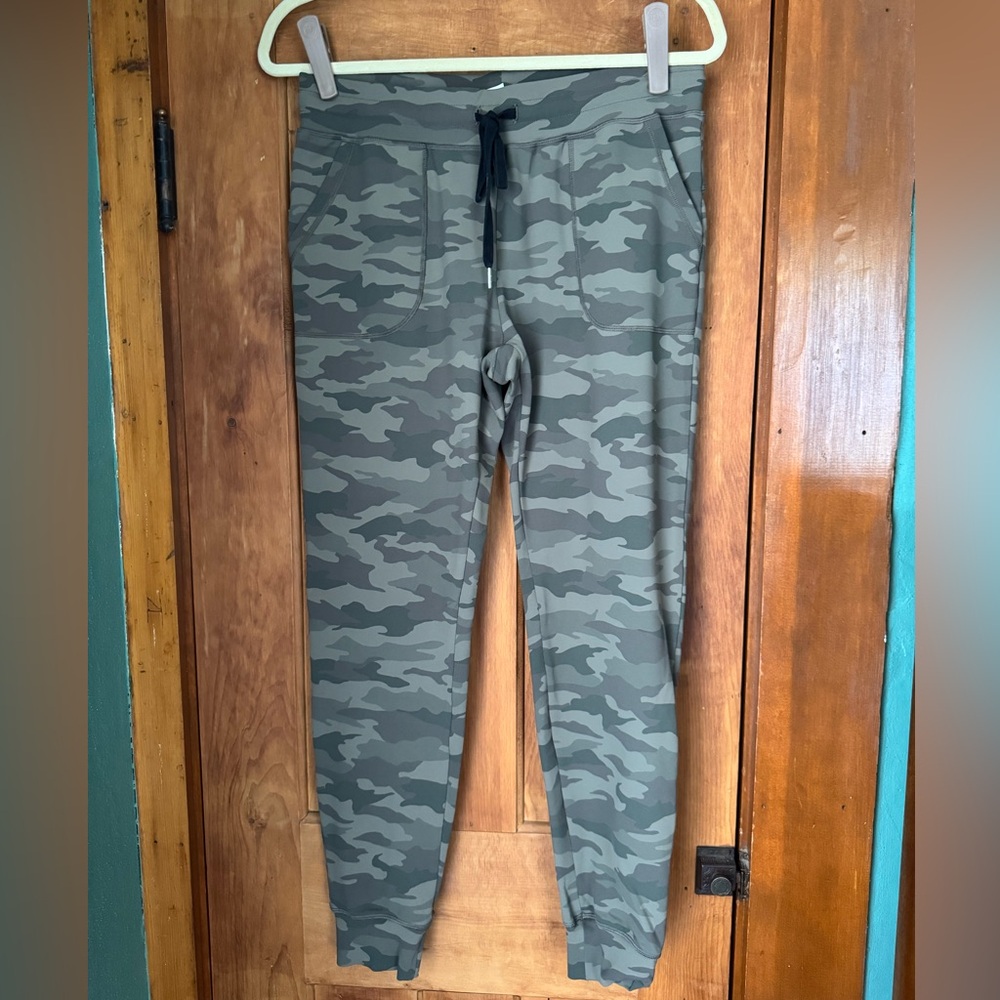 ZYIA Camouflage Joggers